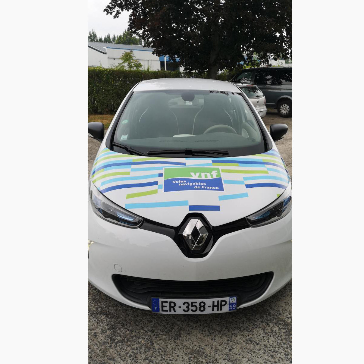 groupepublid-covering-flocage-vehicule-05_c7b3dee7-1665-4cb5-82d8-f6a53e4cd577.jpg