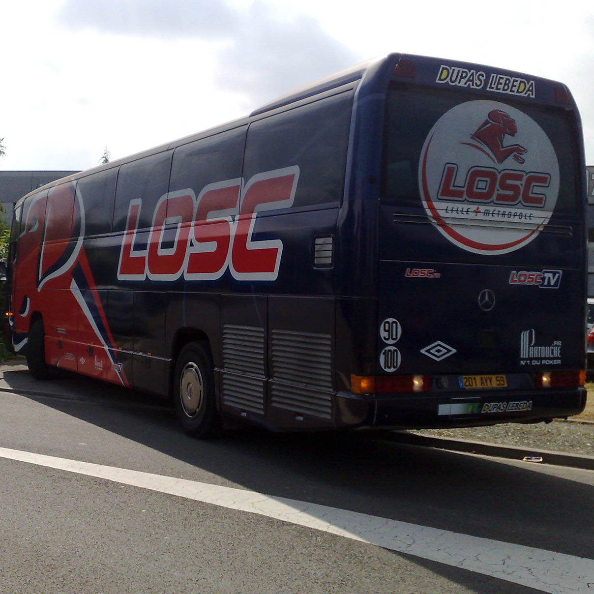 groupepublid-covering-flocage-vehicule-38.jpg