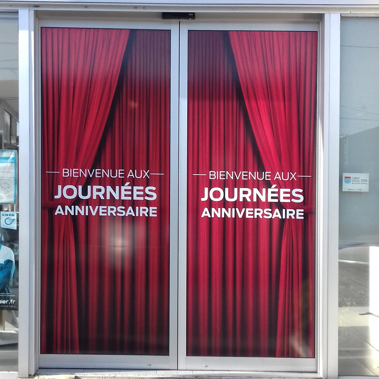 groupepublid-enseigne-et-vitrine-01.jpg