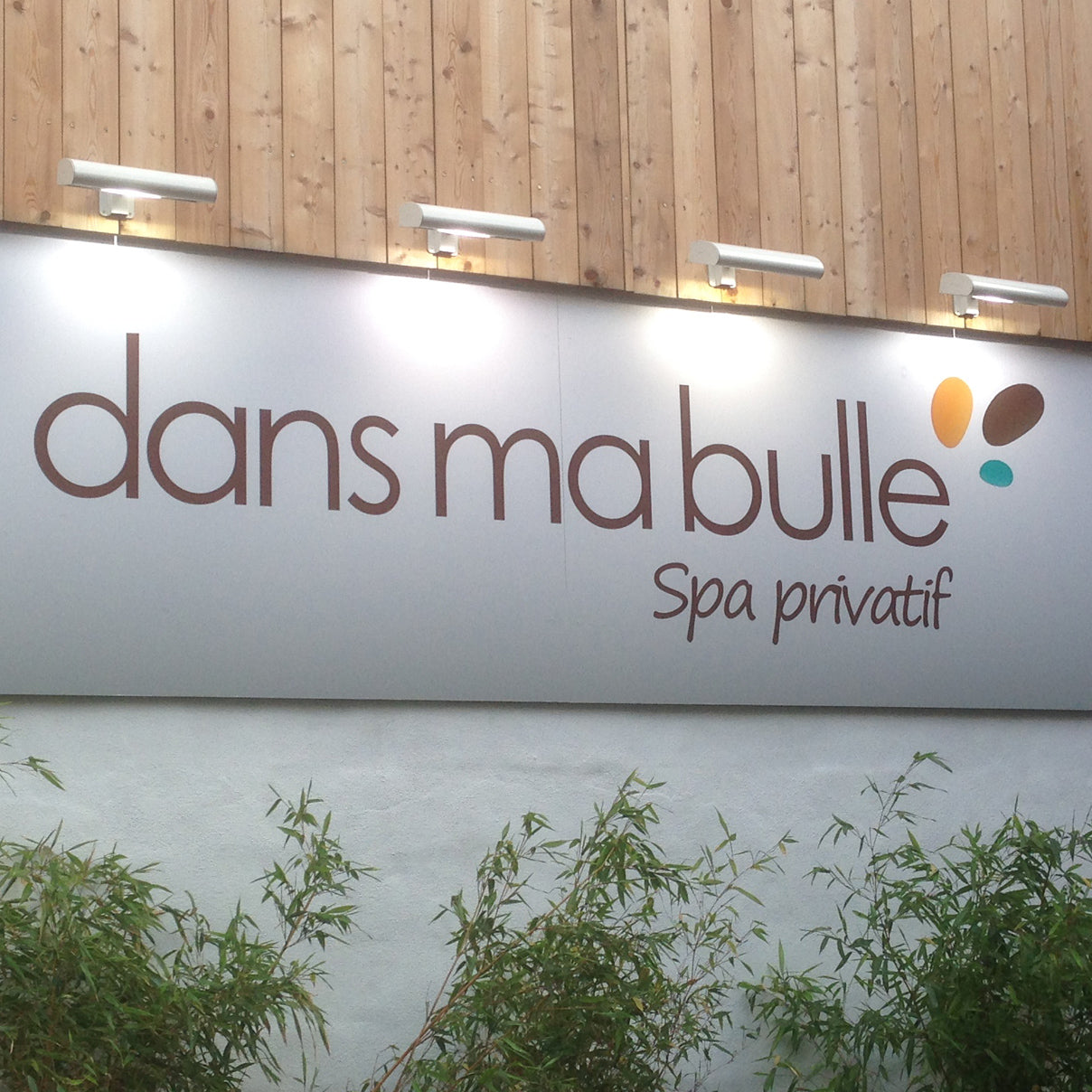 groupepublid-enseigne-et-vitrine-12.jpg