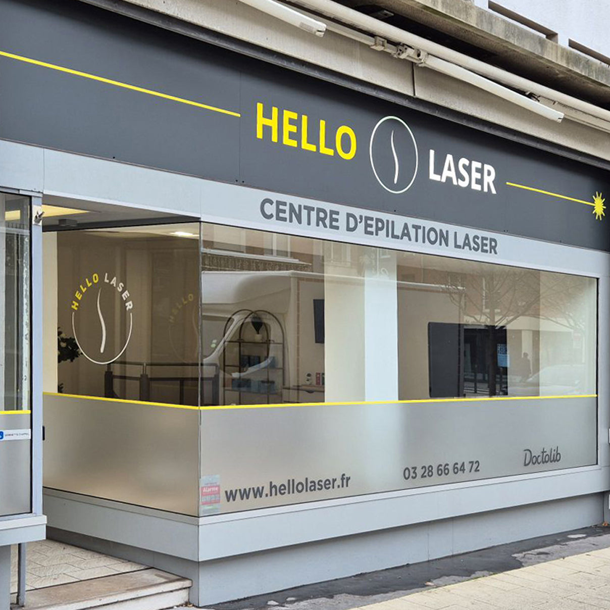 groupepublid-enseigne-hello-laser-01.jpg