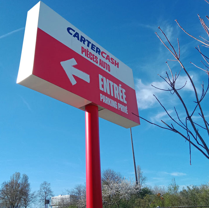 groupepublid-signaletique-carter-cash-totem-01.jpg