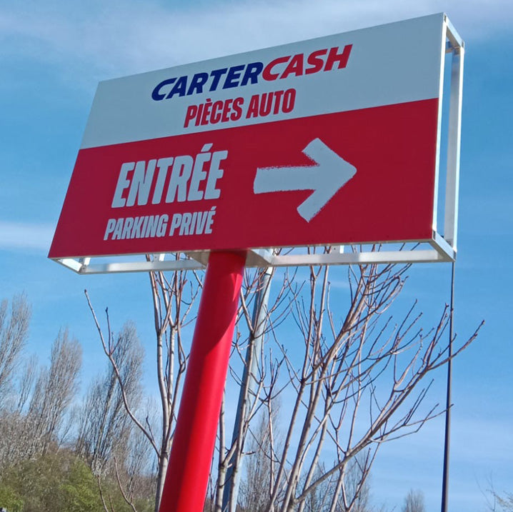 groupepublid-signaletique-carter-cash-totem-02.jpg